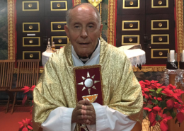 Vestments Gold
